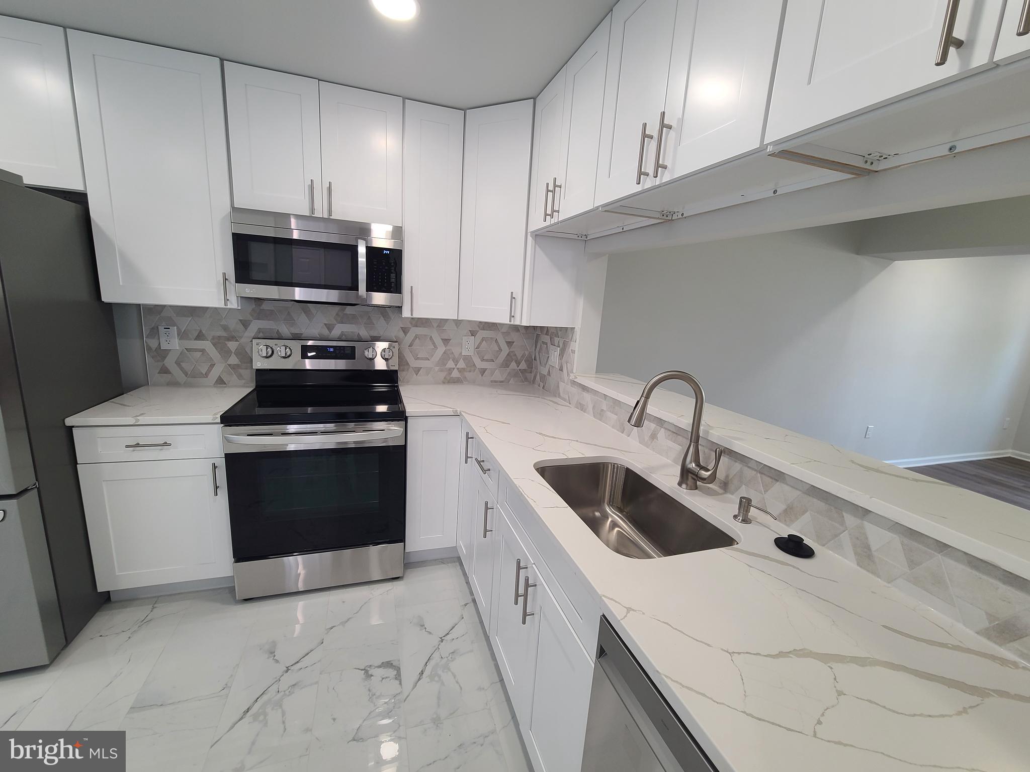 FORESTVILLE PARK - Residential