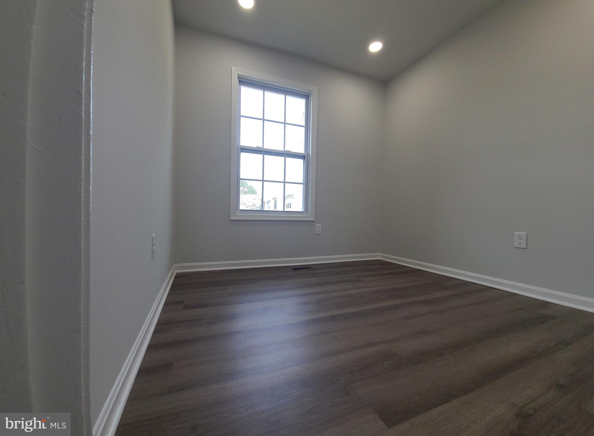 FORESTVILLE PARK - Residential