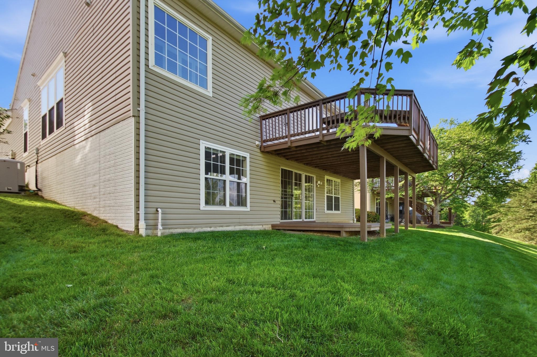 RIVER RIDGE - Residential