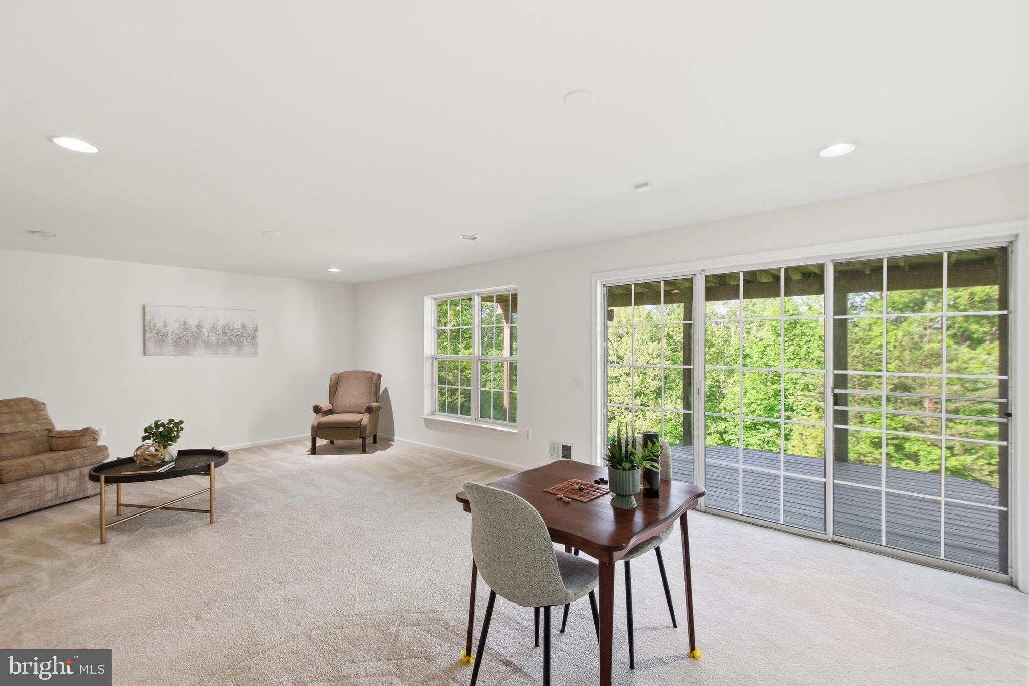 RIVER RIDGE - Residential