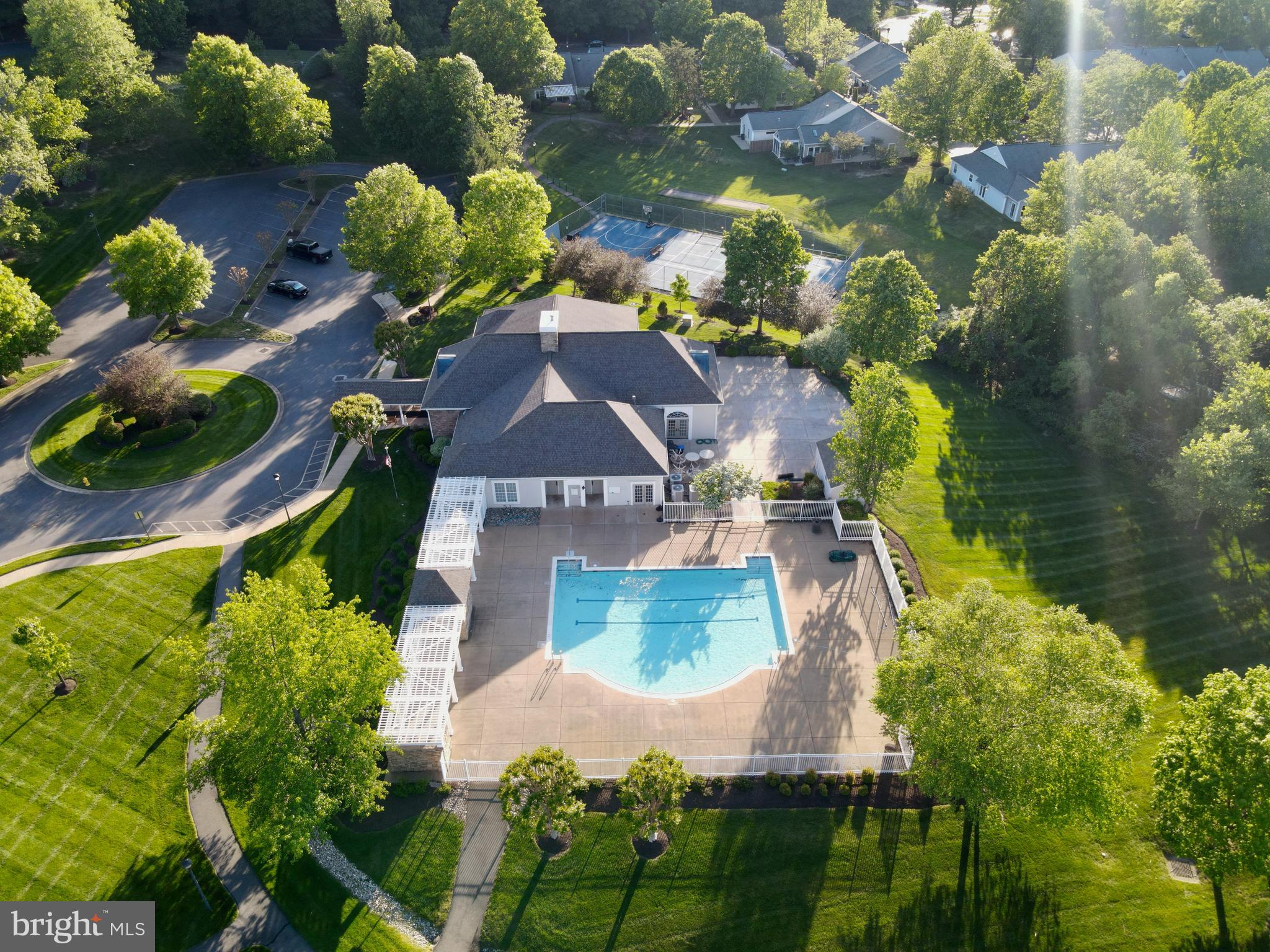 RIVER RIDGE - Residential