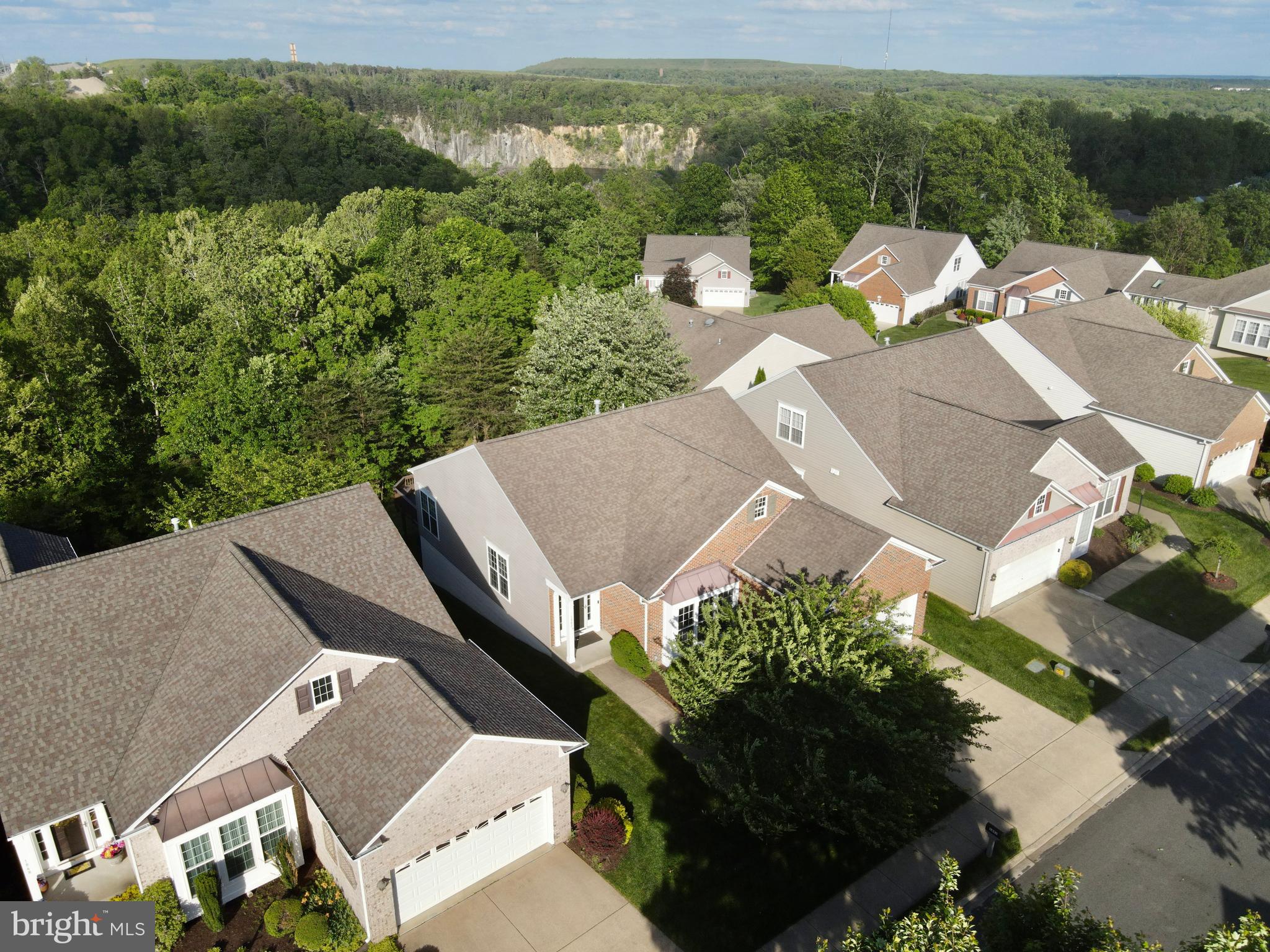 RIVER RIDGE - Residential