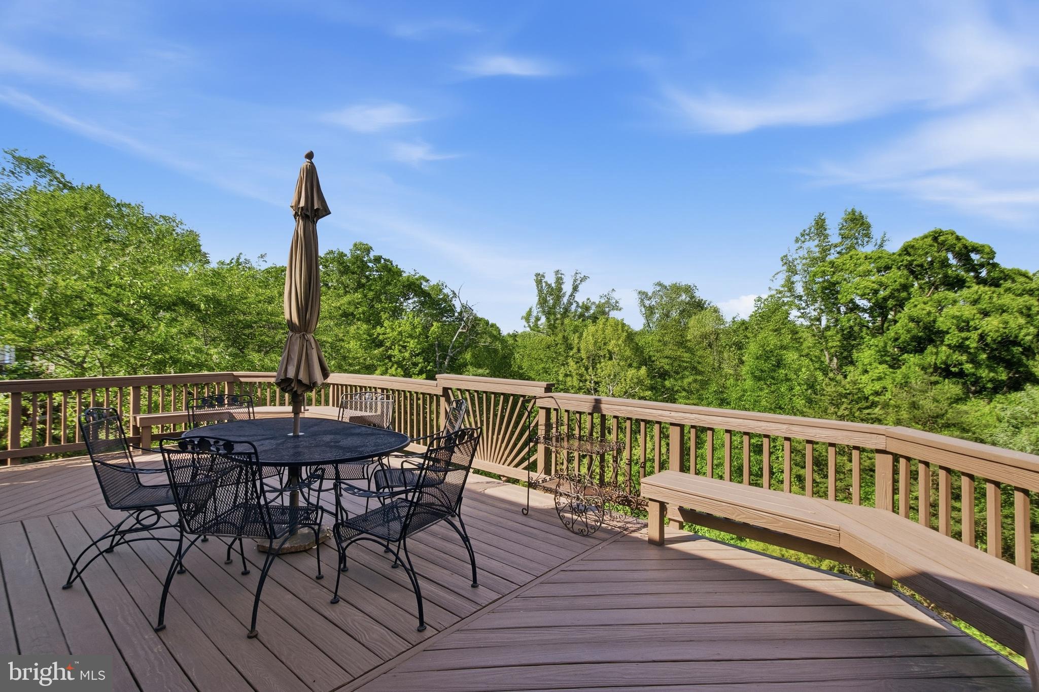 RIVER RIDGE - Residential