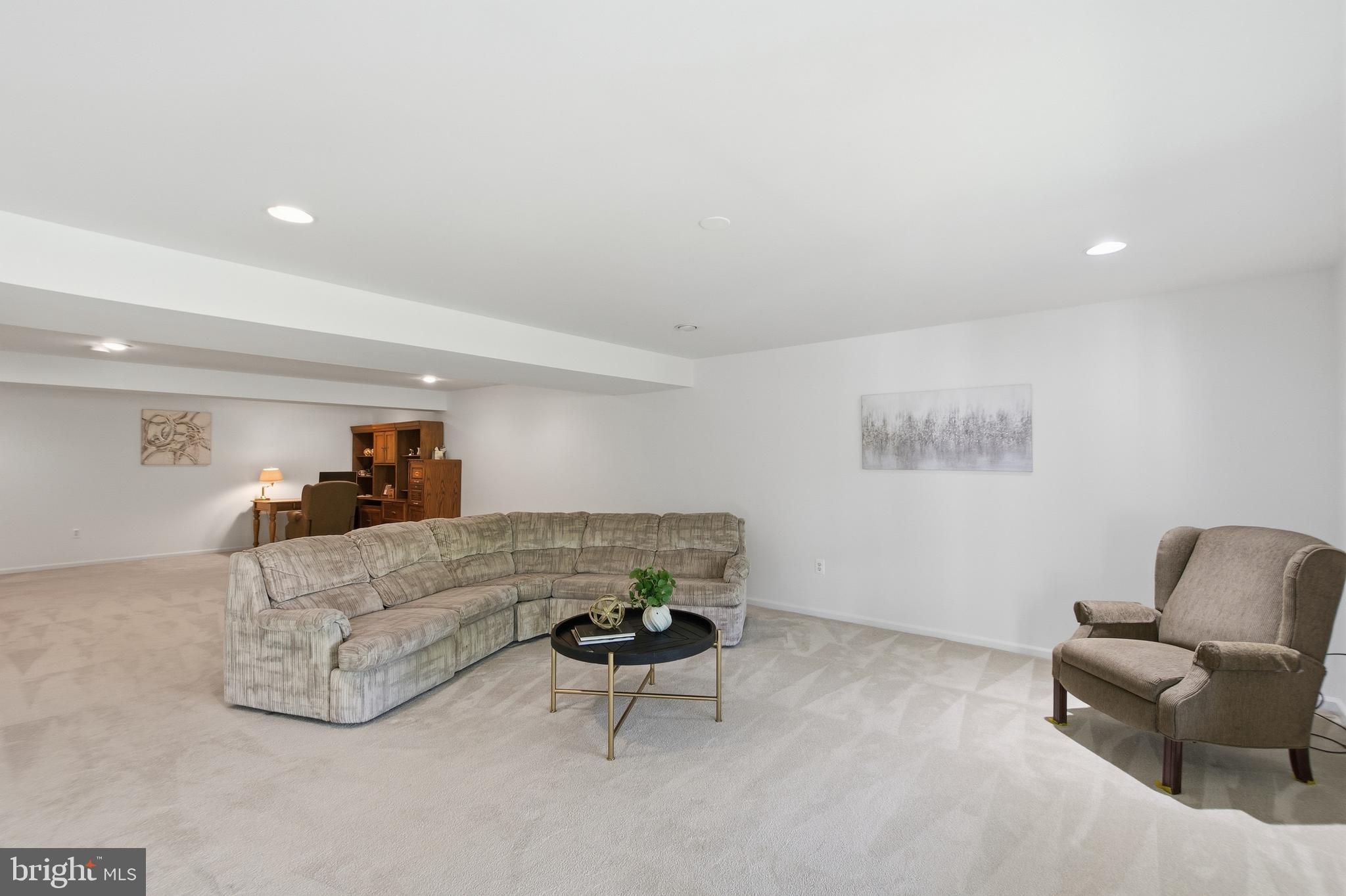 RIVER RIDGE - Residential