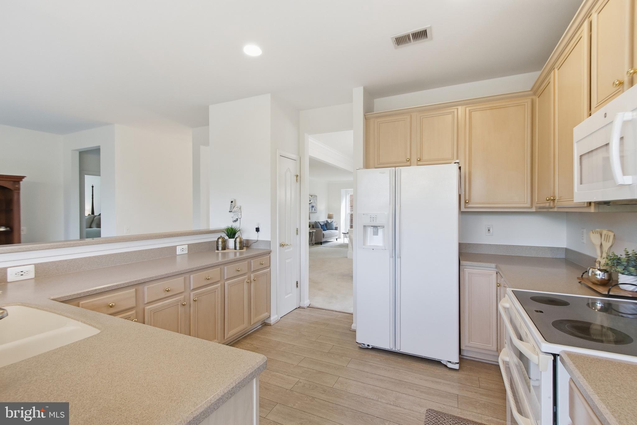 RIVER RIDGE - Residential