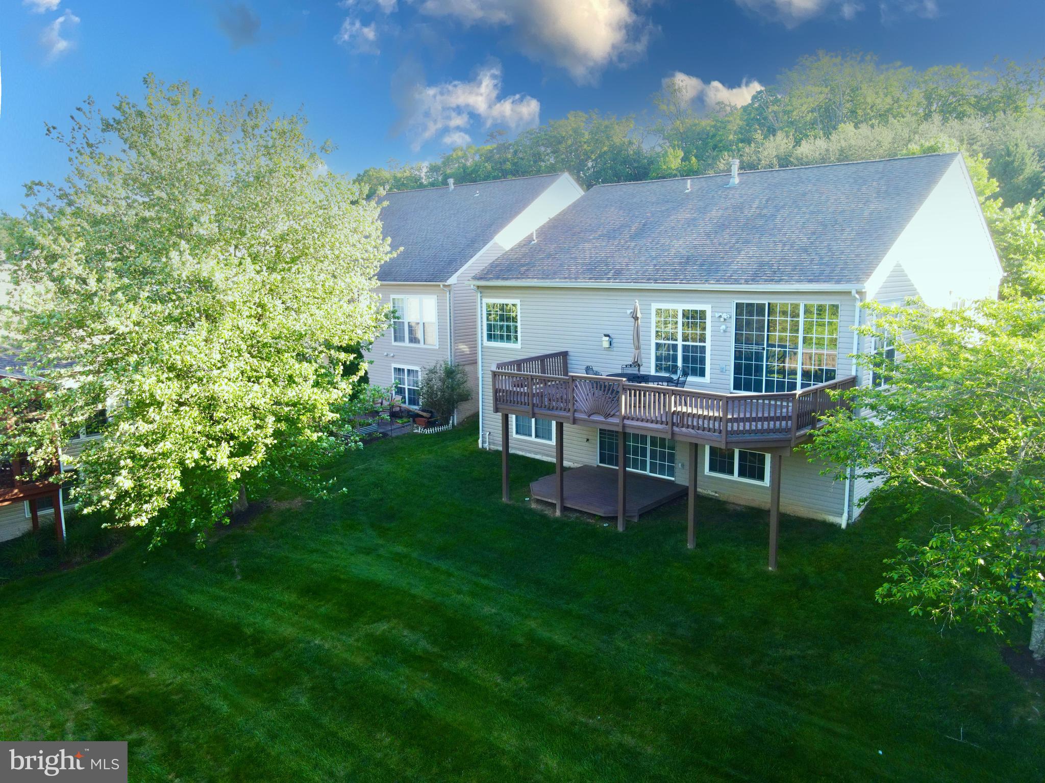 RIVER RIDGE - Residential