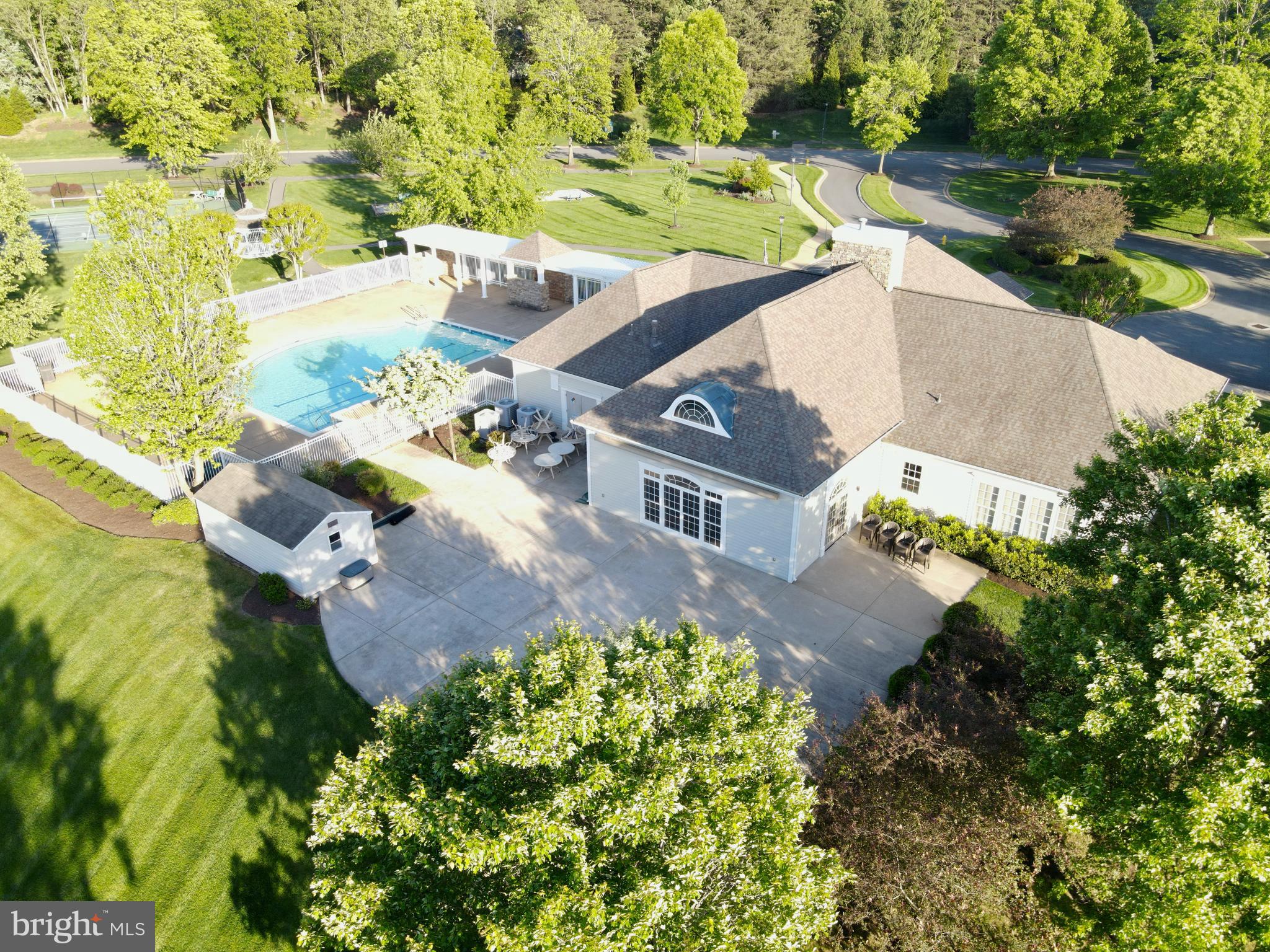 RIVER RIDGE - Residential