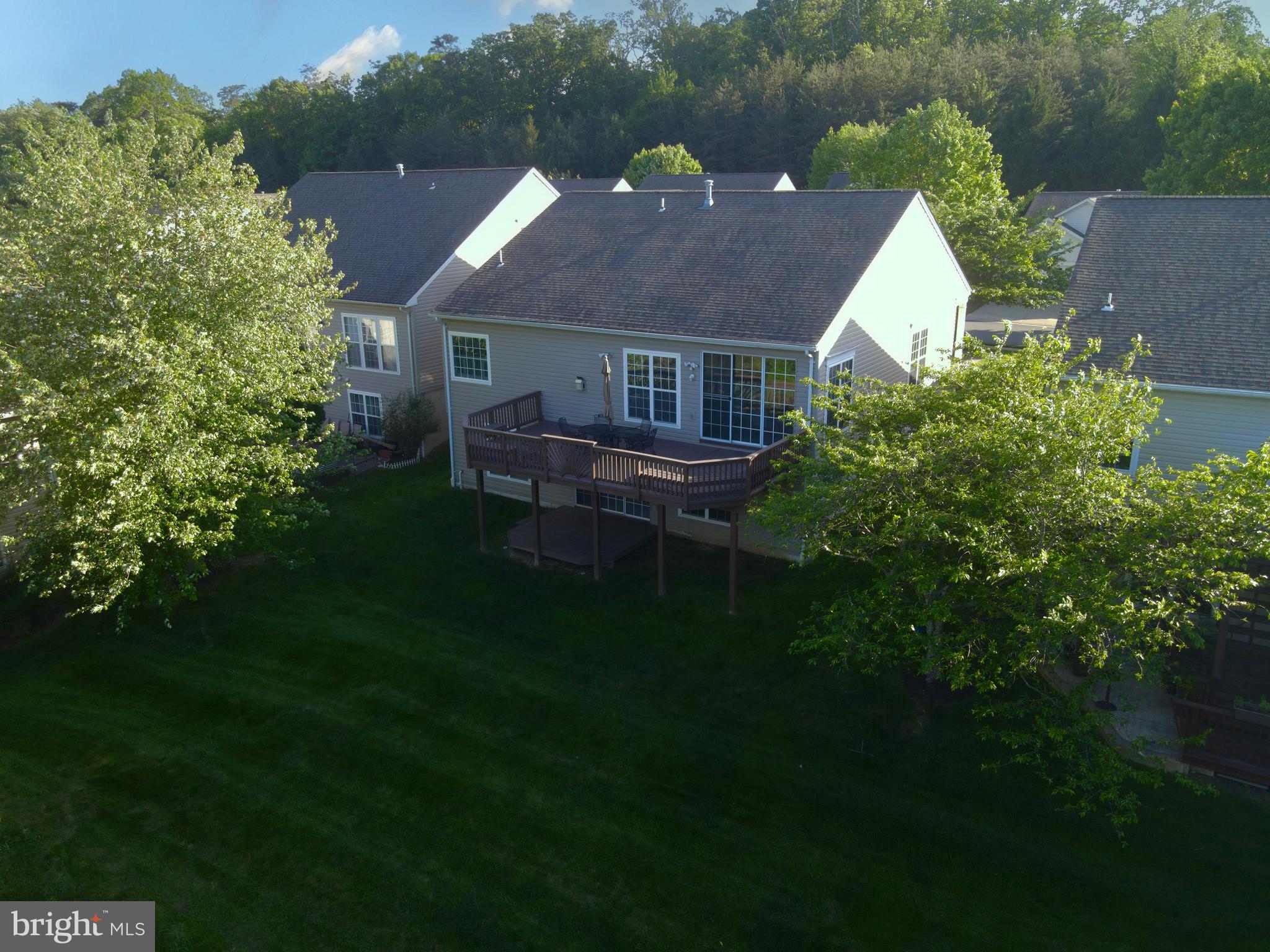RIVER RIDGE - Residential