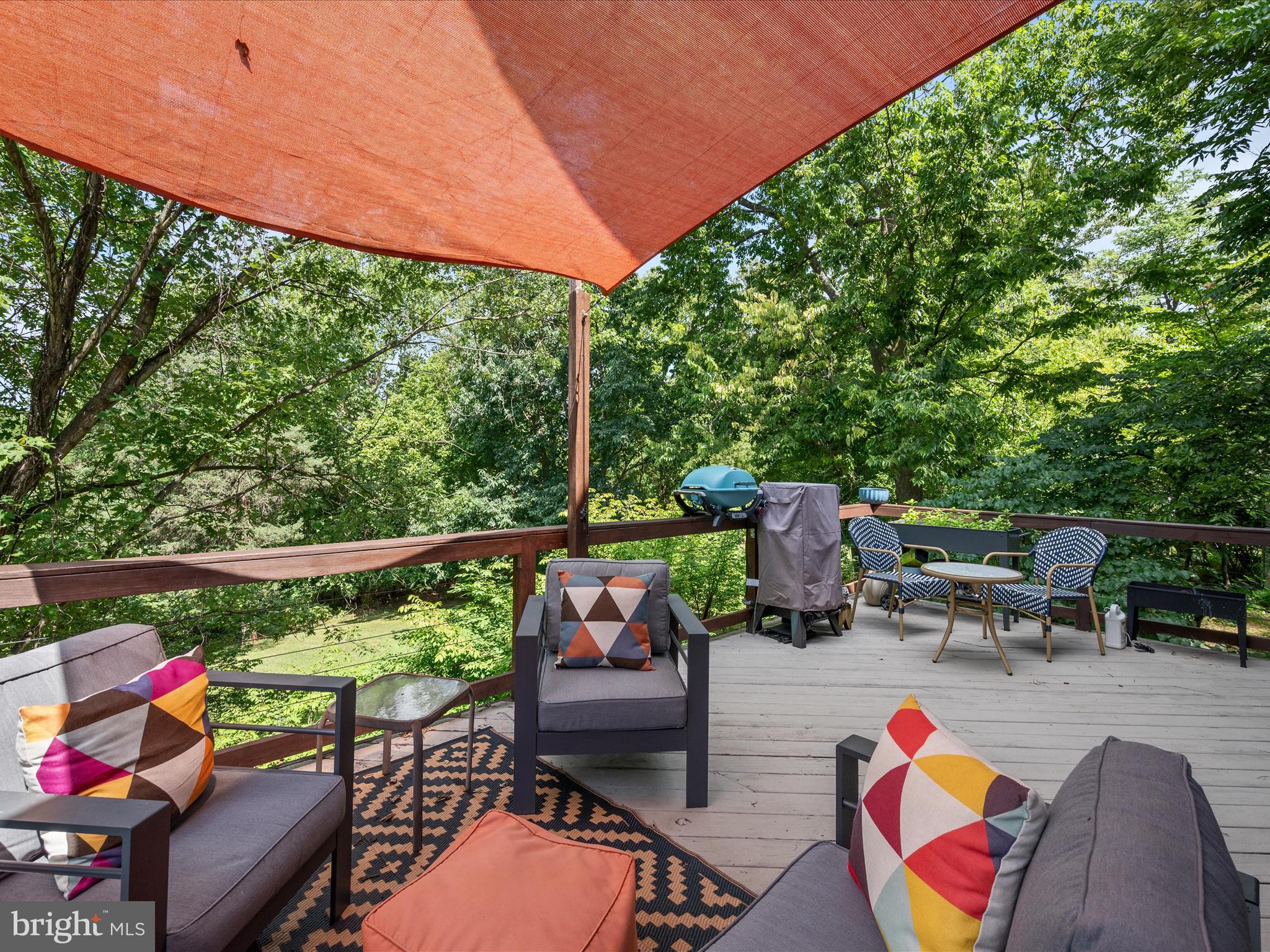 RIVERSIDE ACRES - Residential