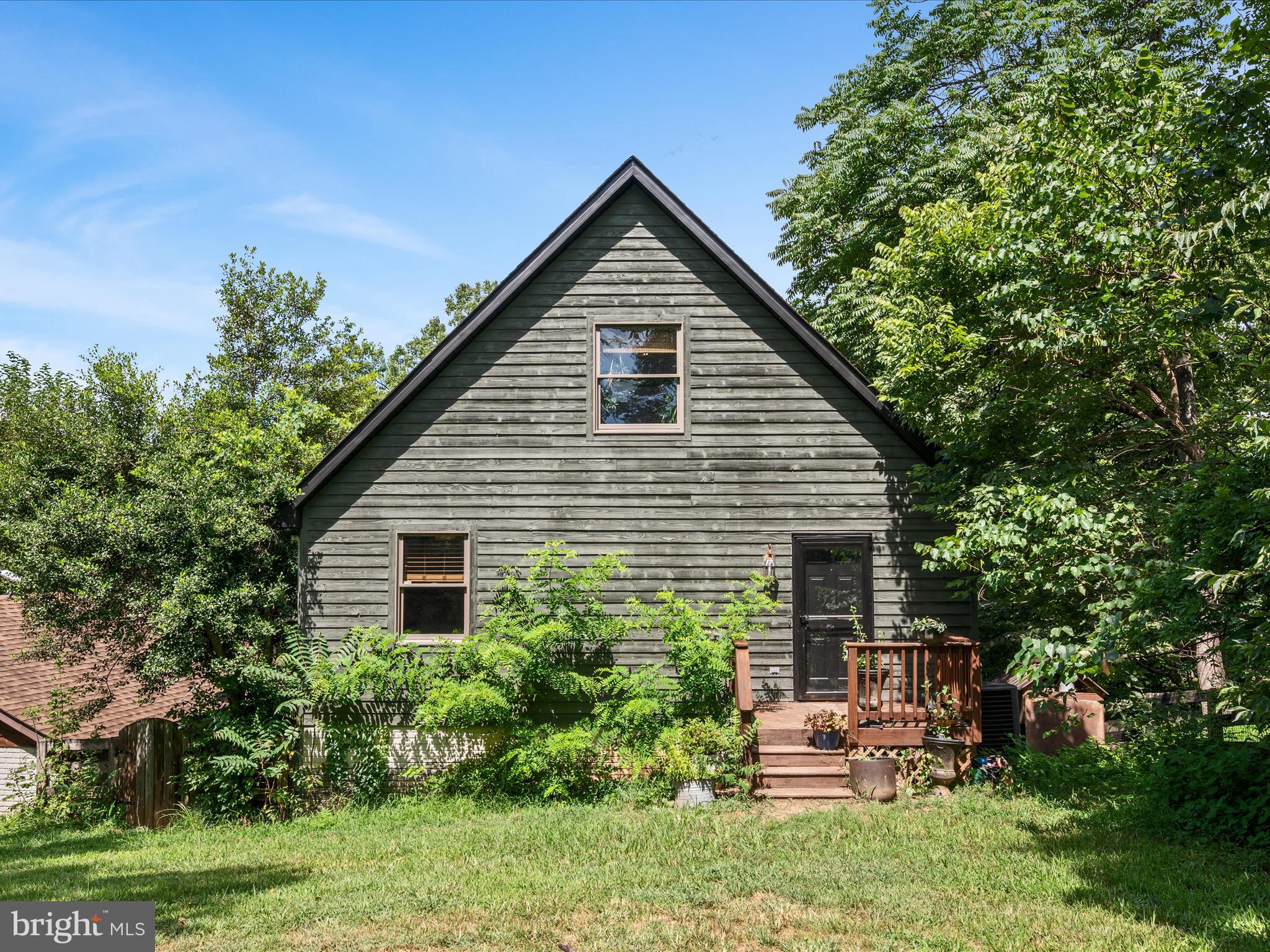 RIVERSIDE ACRES - Residential