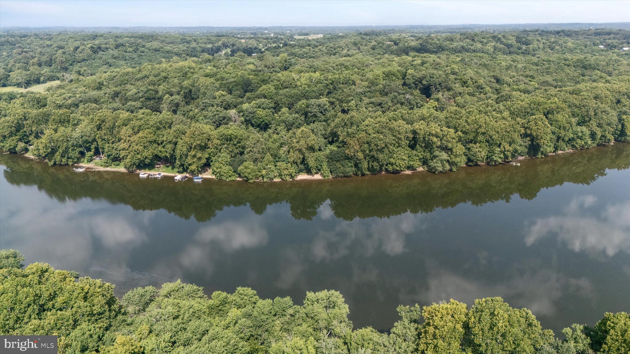 RIVERSIDE ACRES - Residential