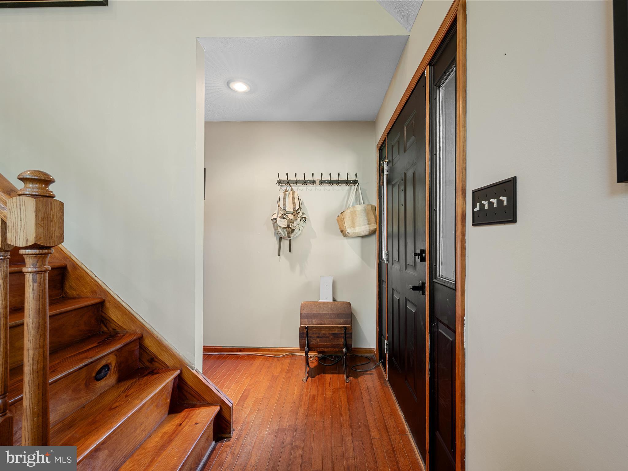 RIVERSIDE ACRES - Residential