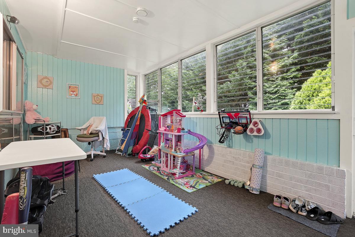 MILL CREEK TOWNE - Residential