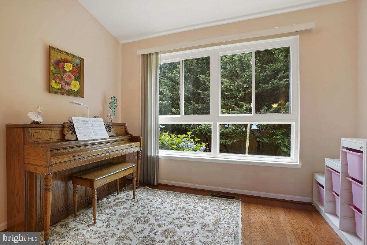 MILL CREEK TOWNE - Residential