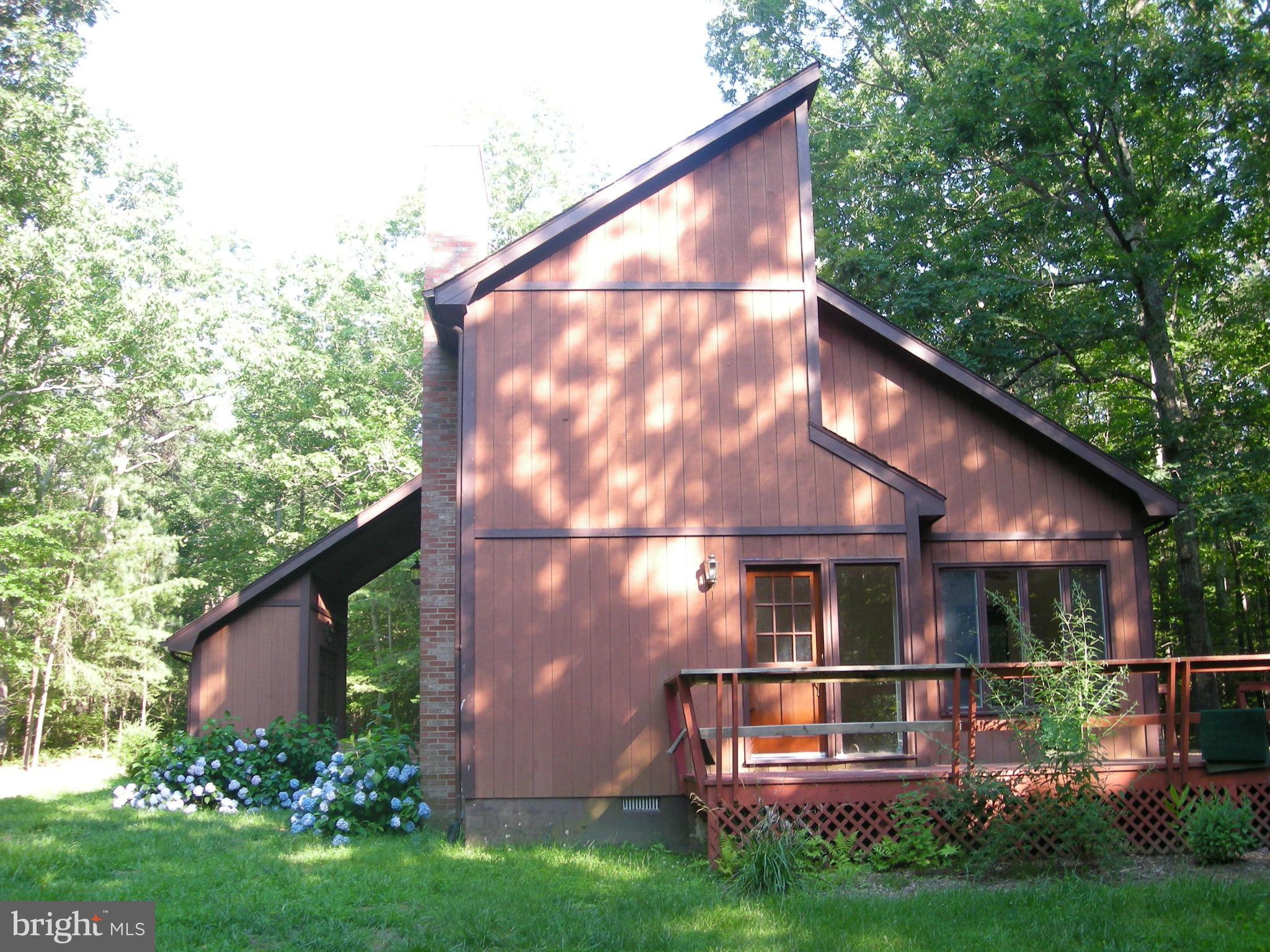 HICKORY FARMS - Residential Lease