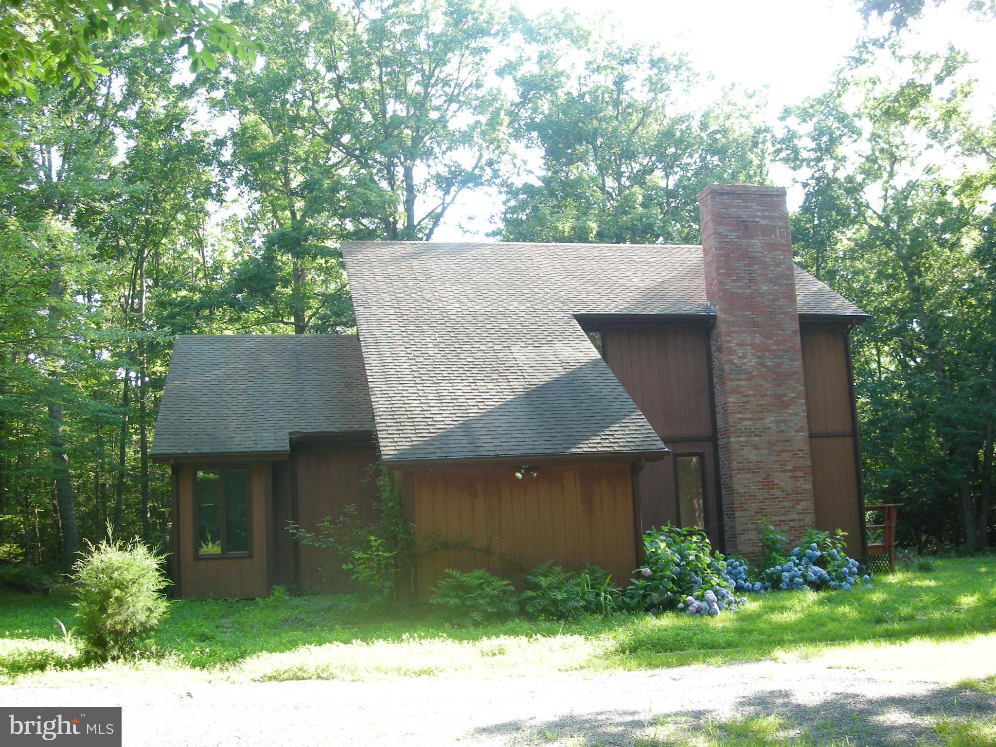 HICKORY FARMS - Residential Lease