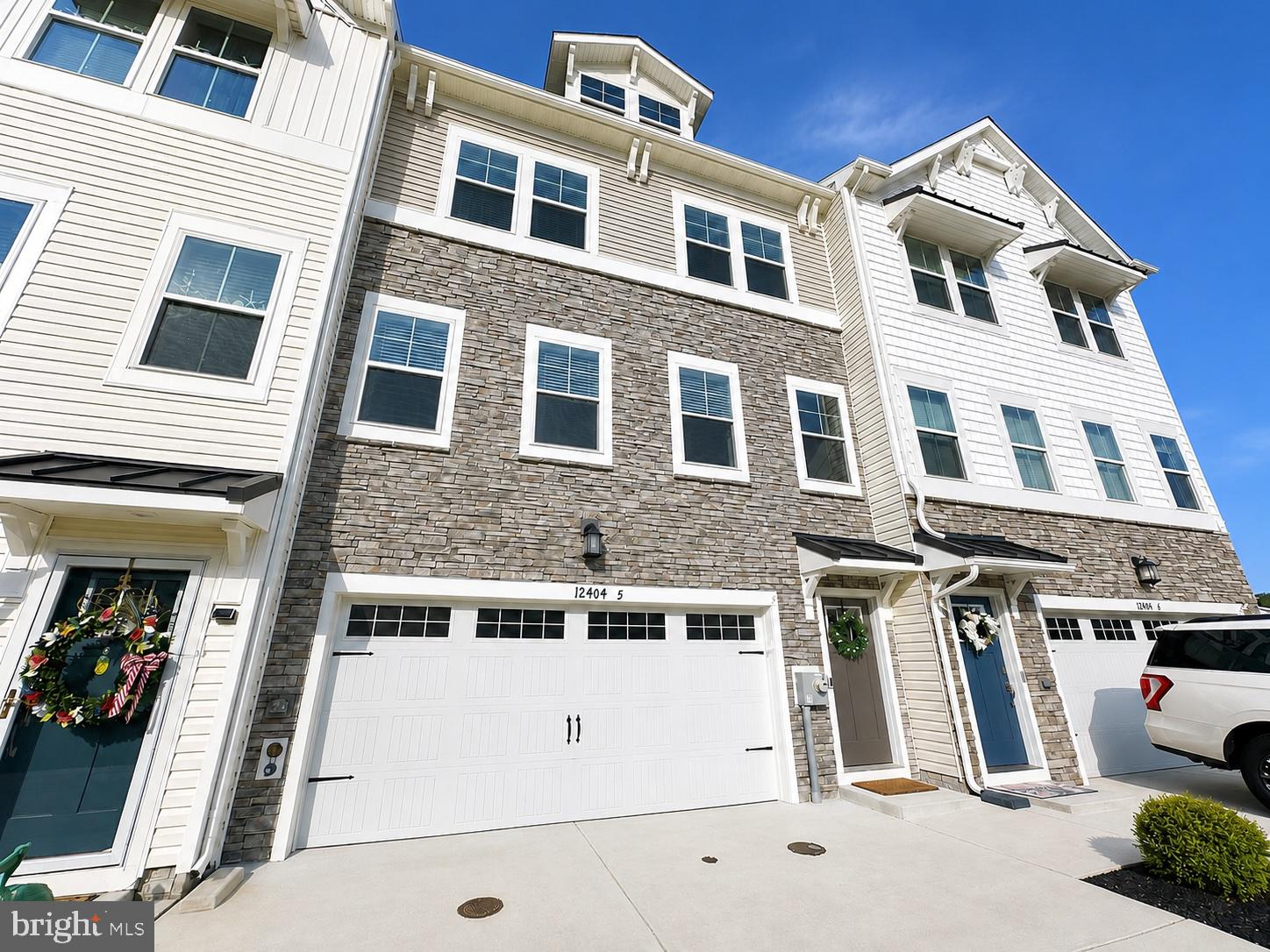 12404-5 SEA OAKS LANE