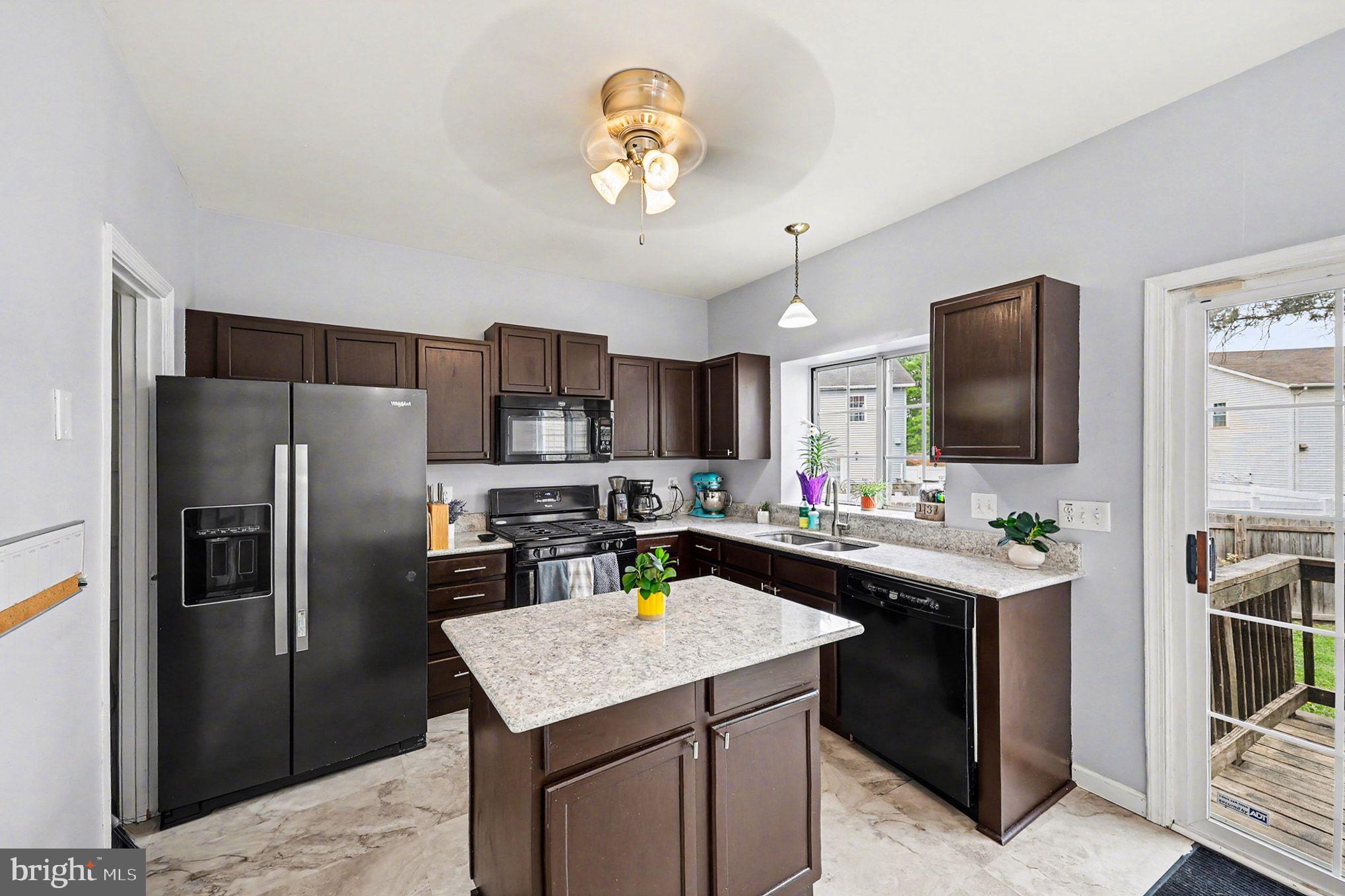 CARNABY SQUARE - Residential