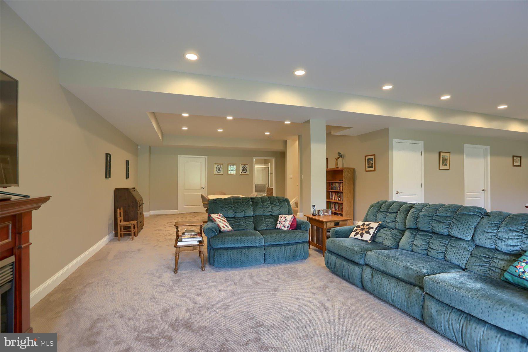 CROSSGATES - Residential