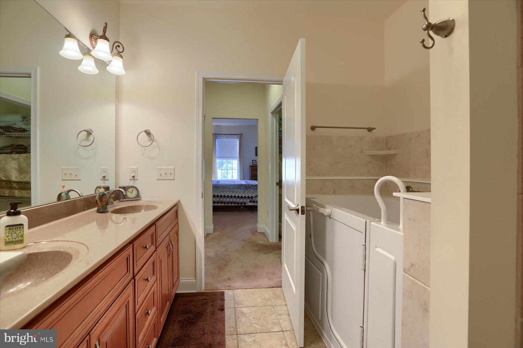 CROSSGATES - Residential