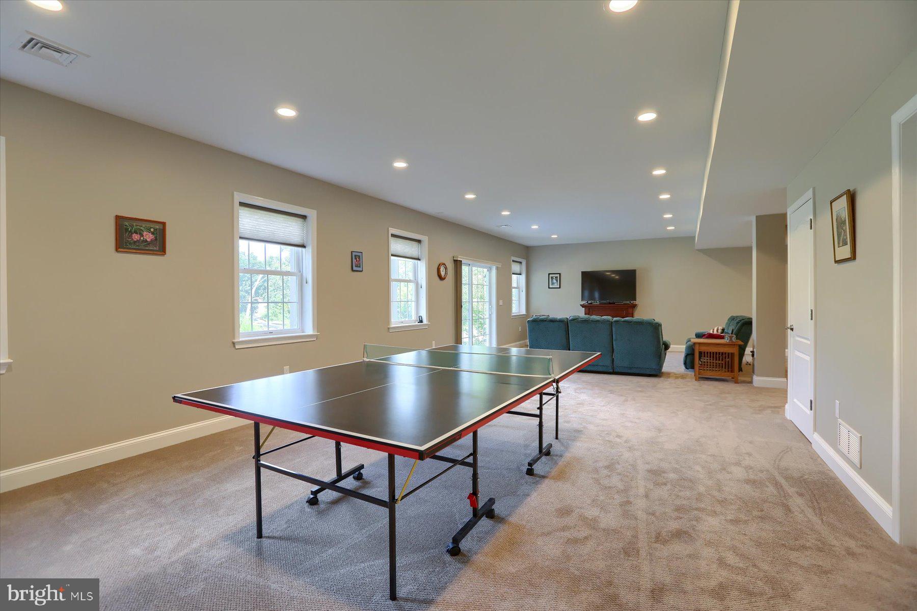 CROSSGATES - Residential