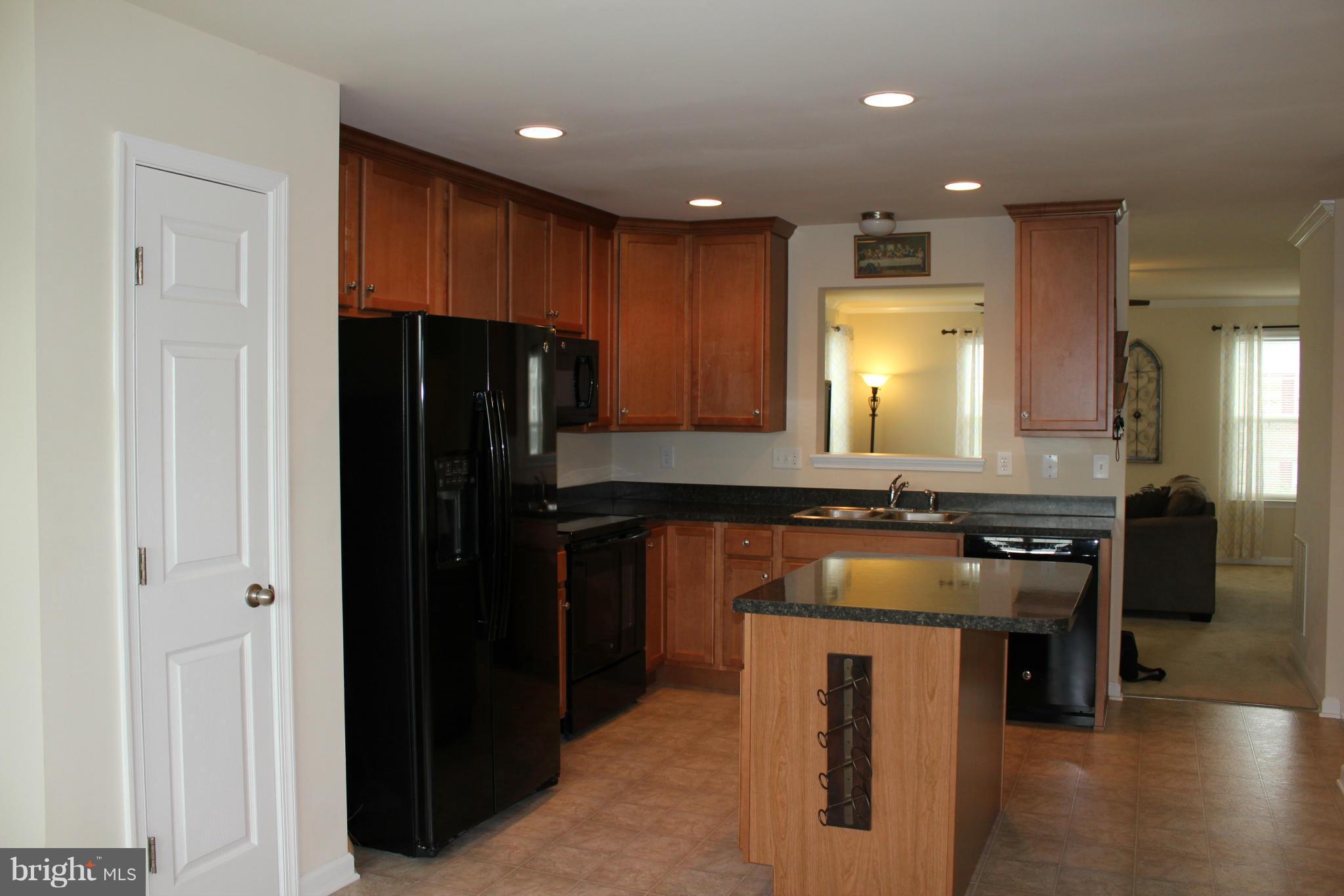 LAKELAND PLACE - Residential