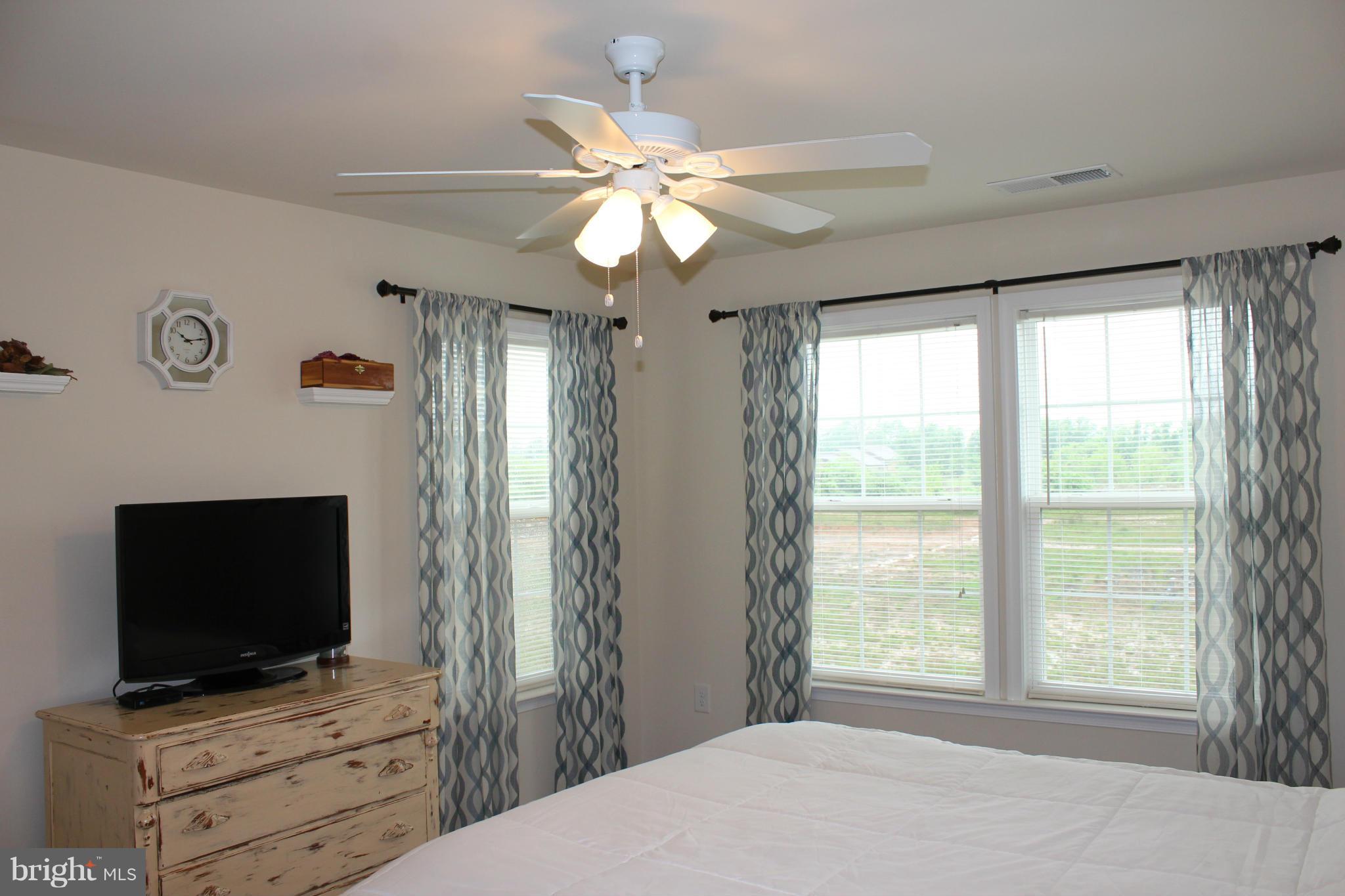 LAKELAND PLACE - Residential