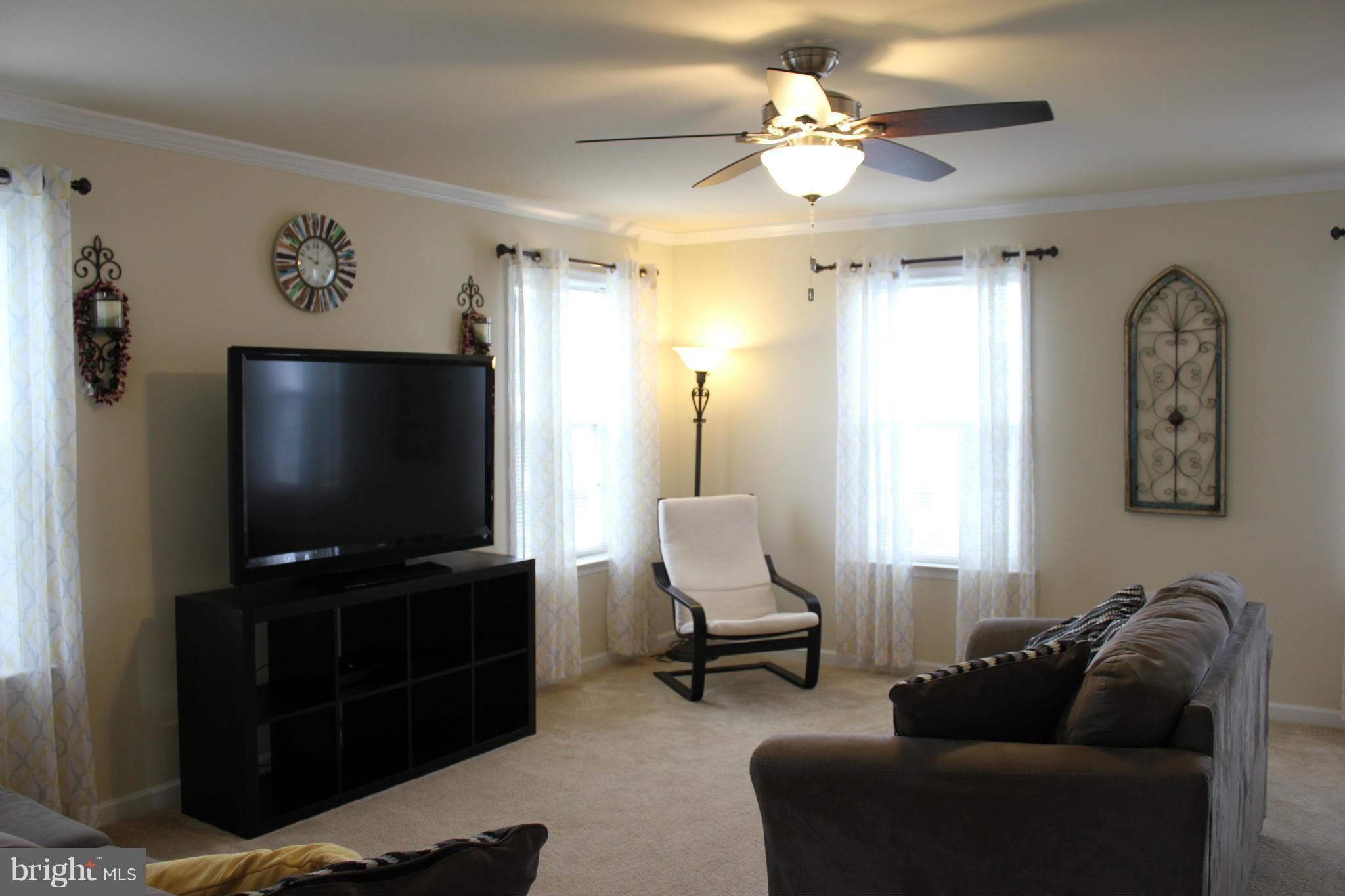 LAKELAND PLACE - Residential