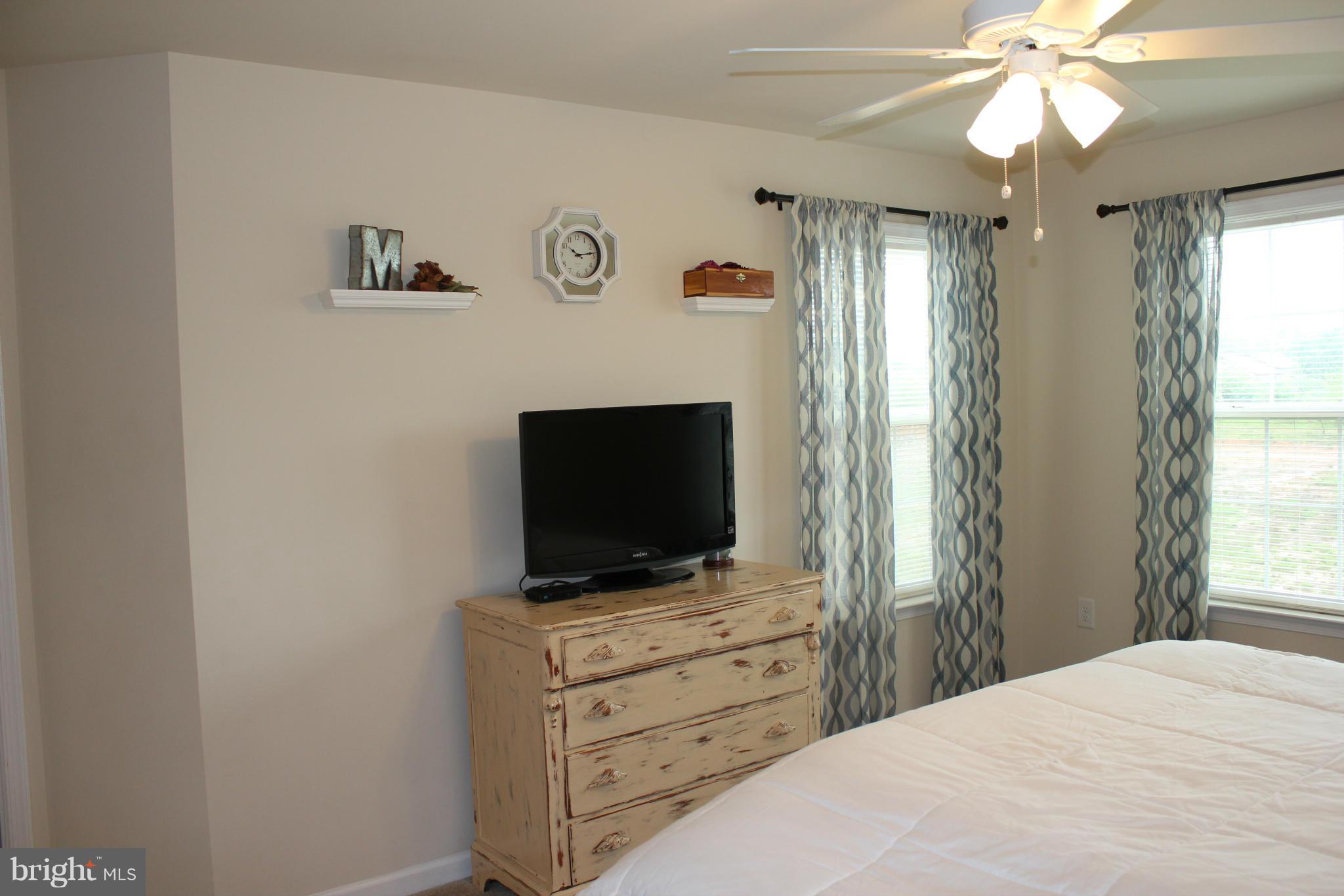 LAKELAND PLACE - Residential