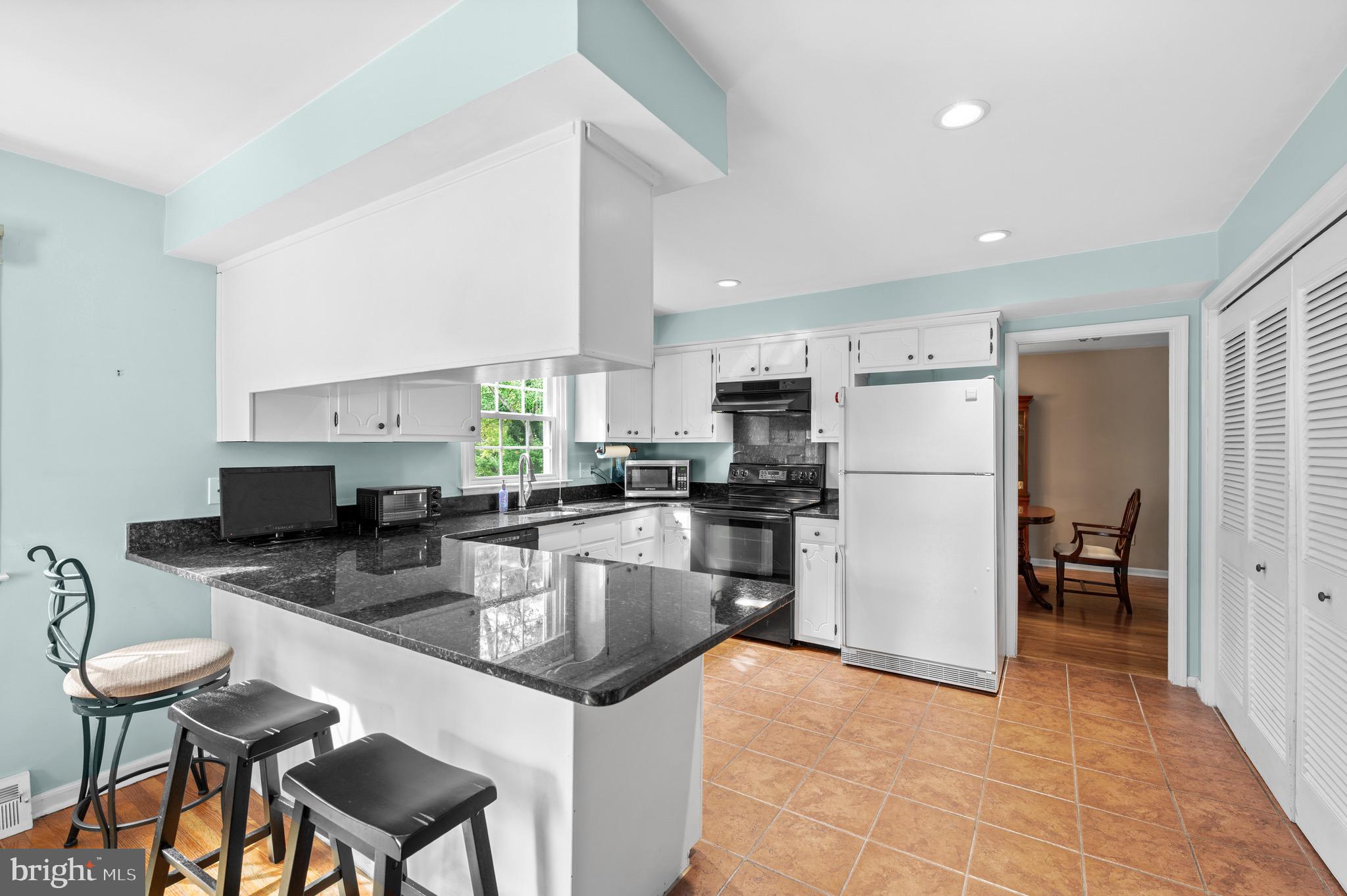 MERION WEST - Residential