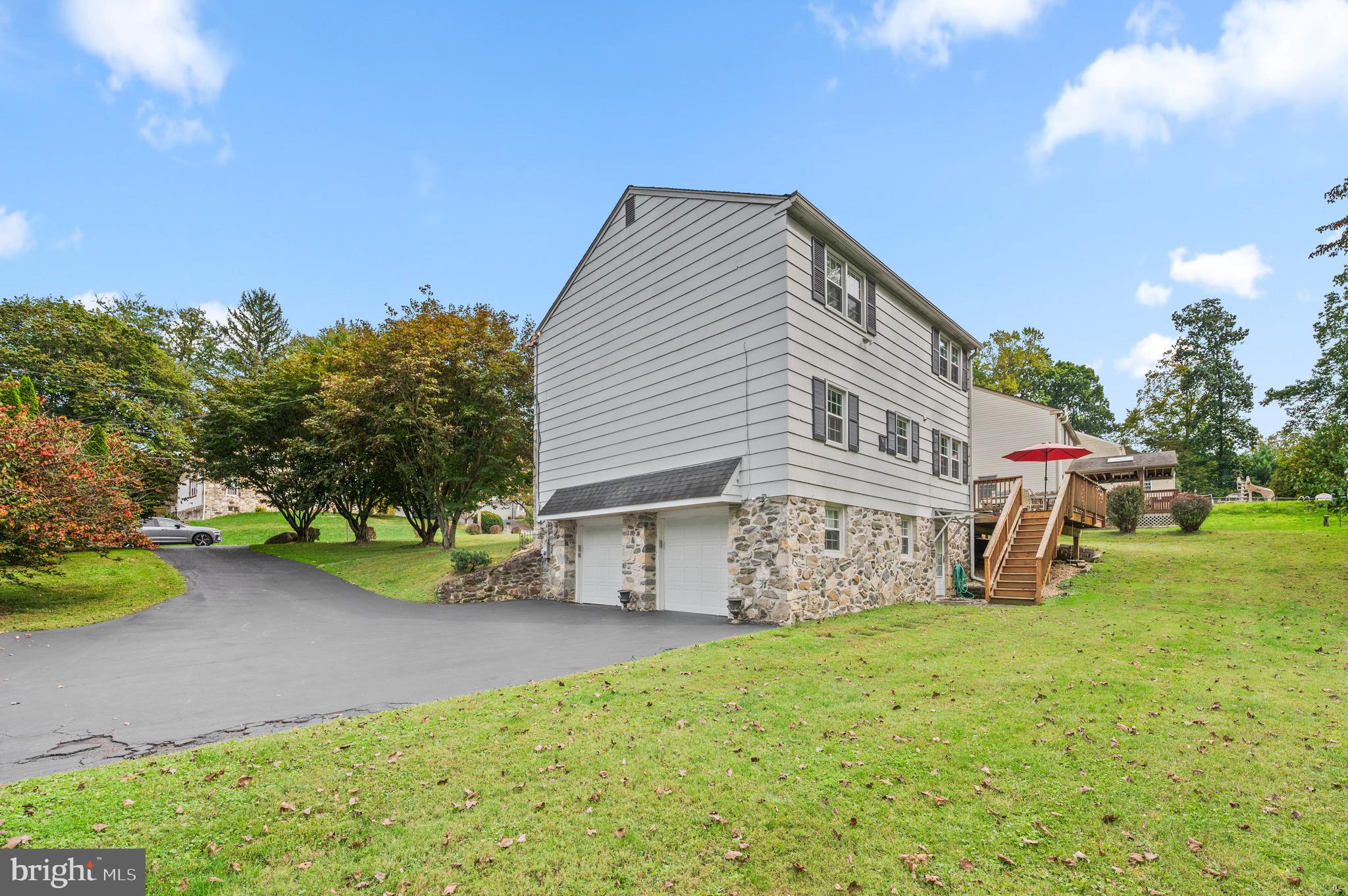 MERION WEST - Residential