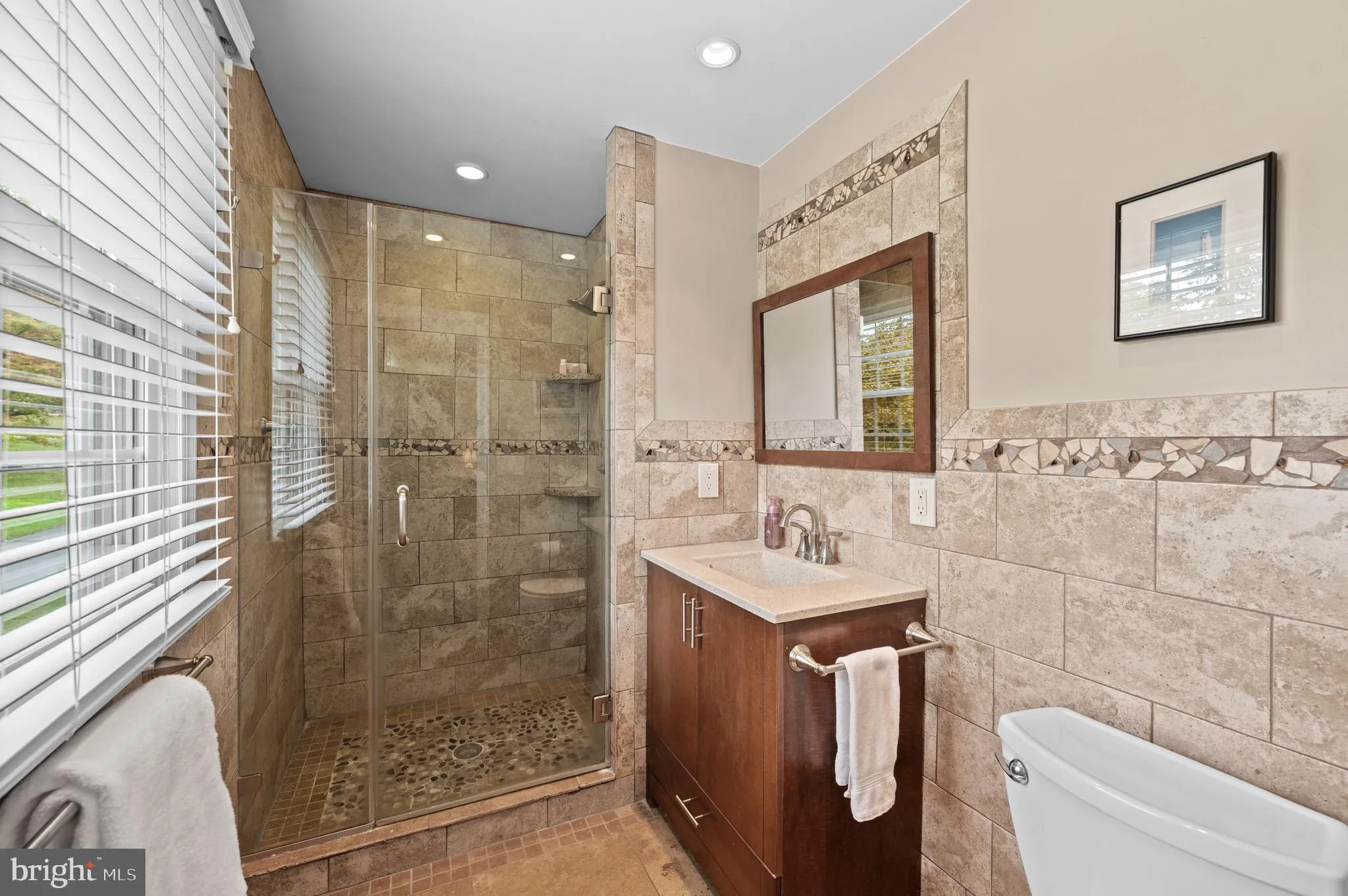 Havertown, Pennsylvania 19083, United States, 3 Bedrooms Bedrooms, ,3 BathroomsBathrooms,Residential,Active,220226