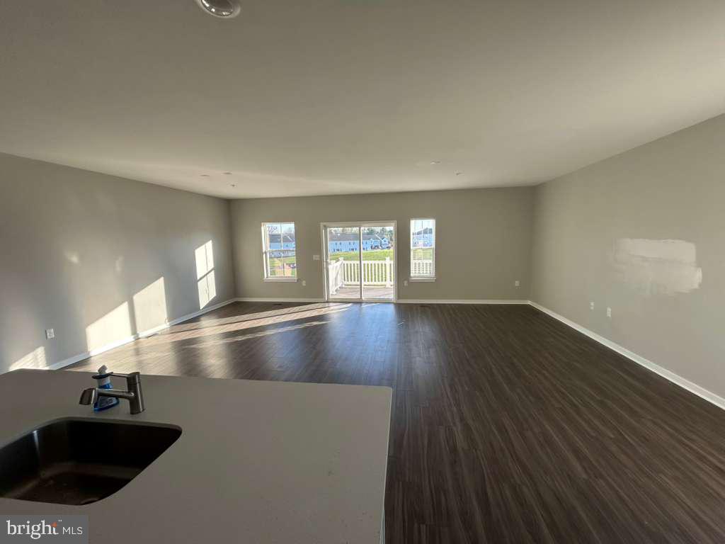 COVENTRY CHASE - Residential