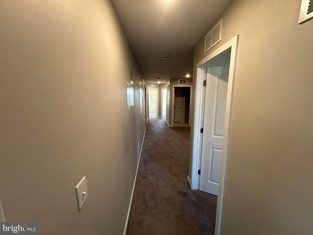 COVENTRY CHASE - Residential