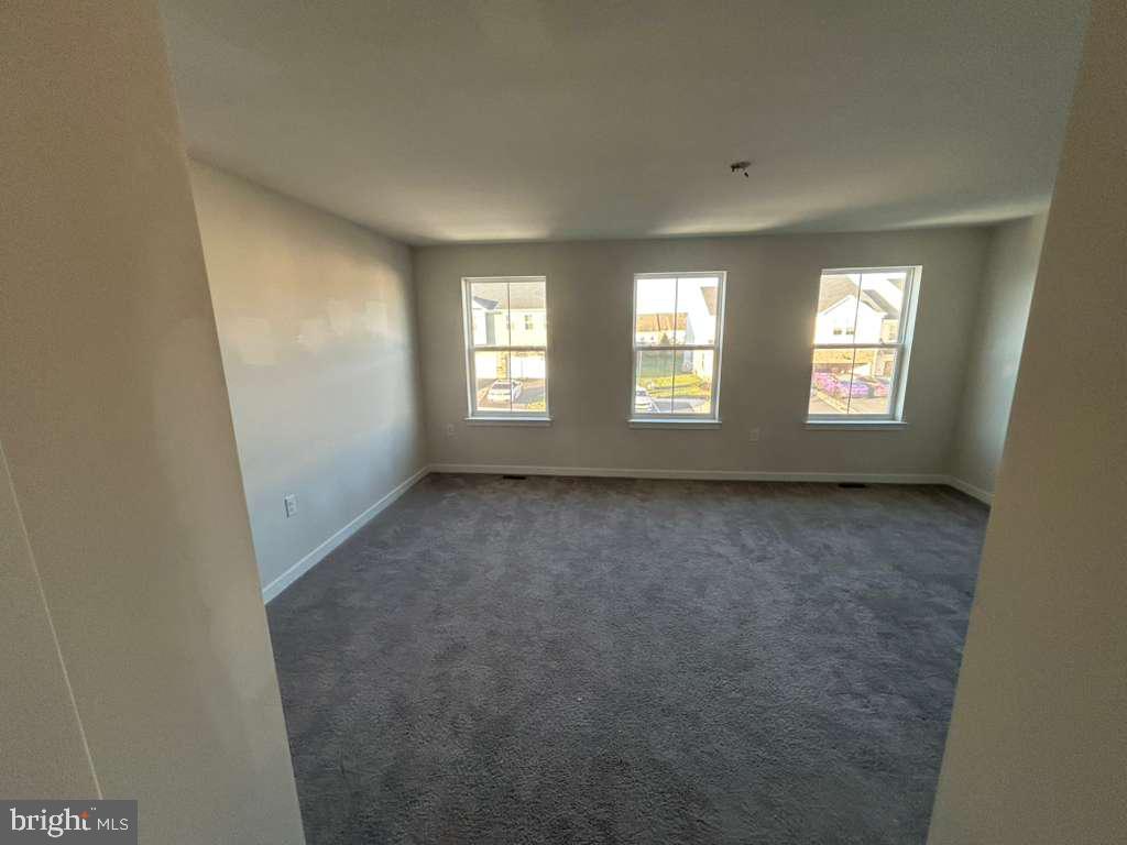 COVENTRY CHASE - Residential