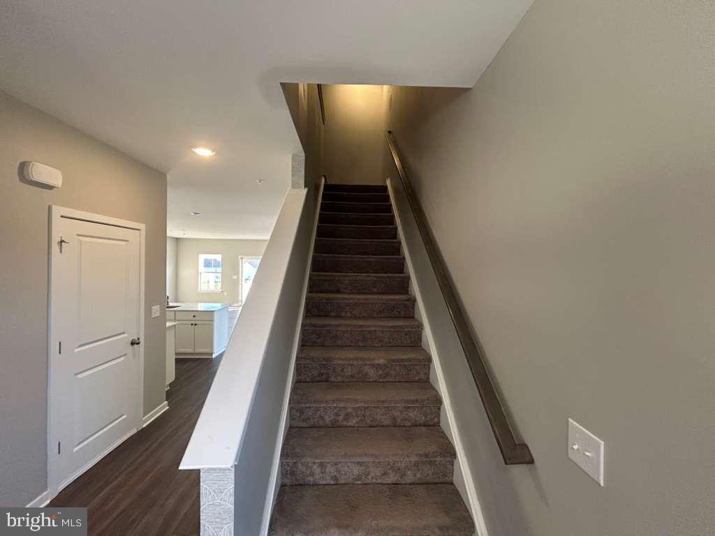 COVENTRY CHASE - Residential