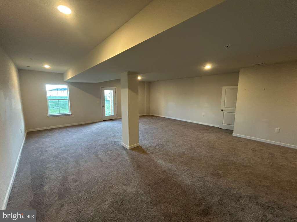 COVENTRY CHASE - Residential