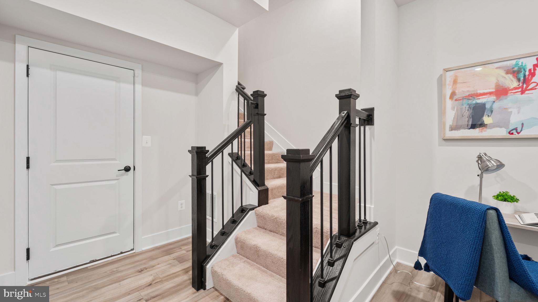 MEDFIELD - Residential