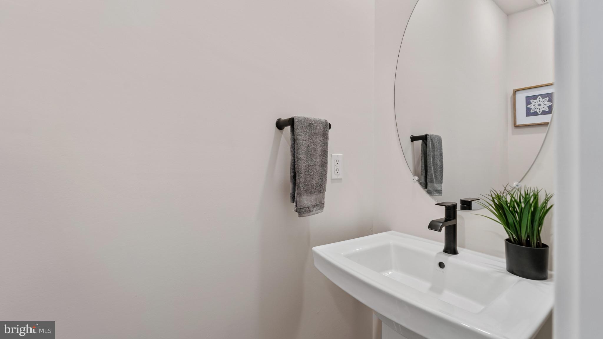 MEDFIELD - Residential