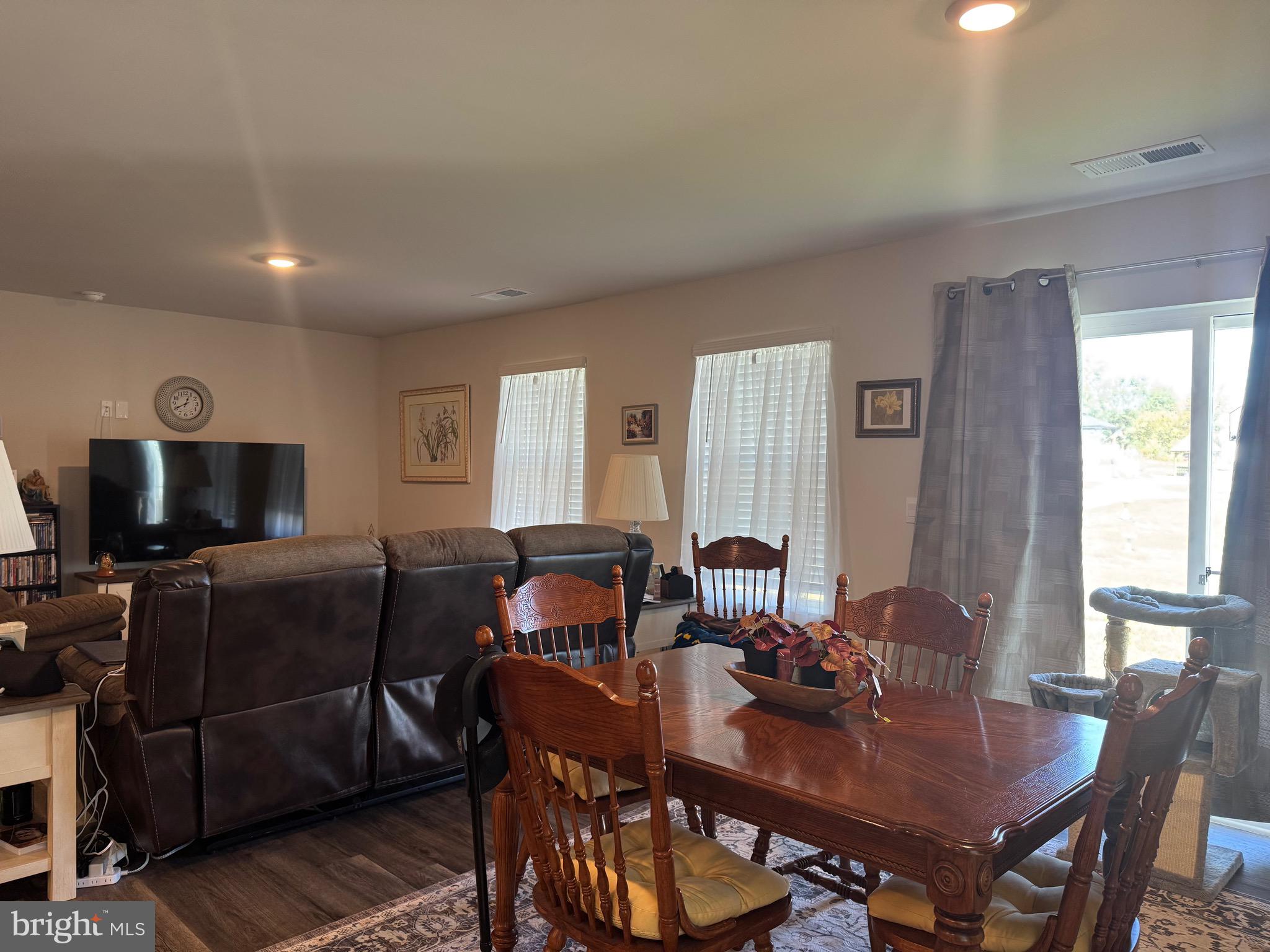 MAGNOLIA SPRINGS - Residential