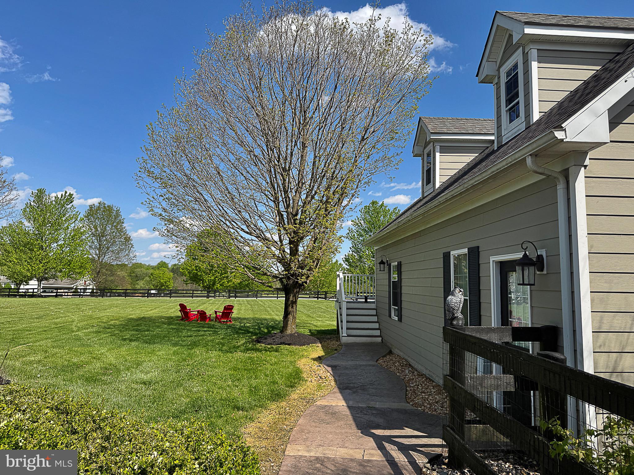 WATERFIELD HAMLET - Residential