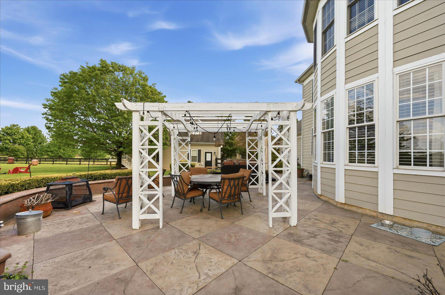 WATERFIELD HAMLET - Residential