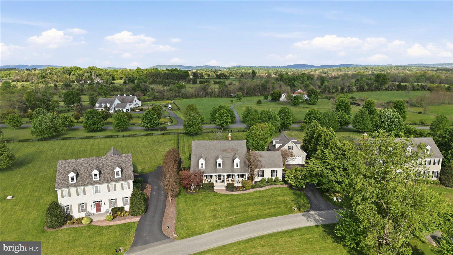 WATERFIELD HAMLET - Residential