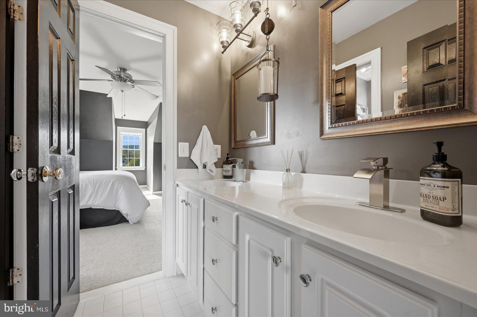 WATERFIELD HAMLET - Residential