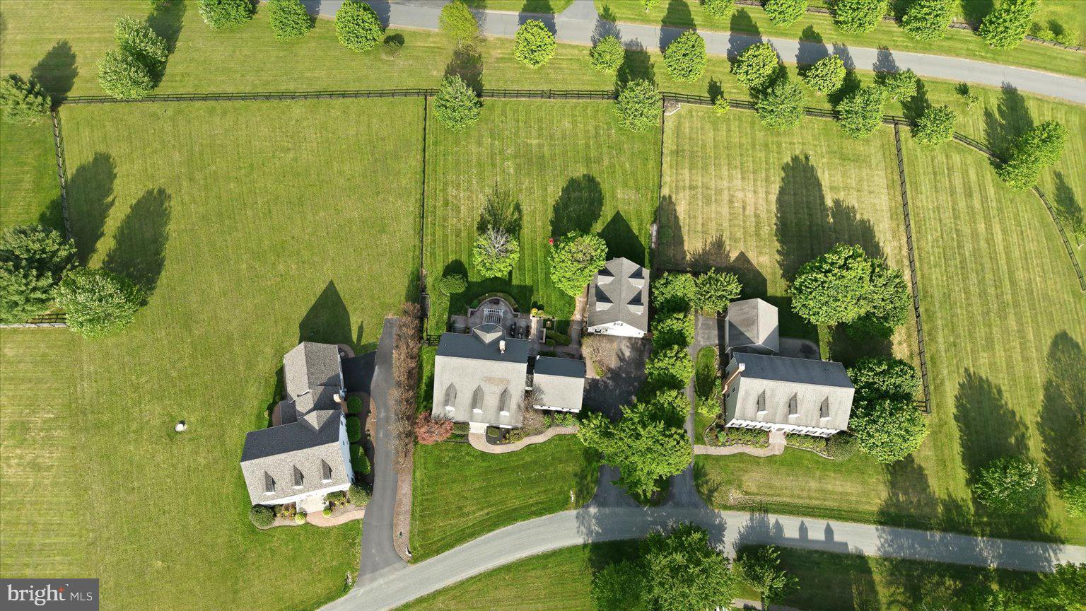 WATERFIELD HAMLET - Residential
