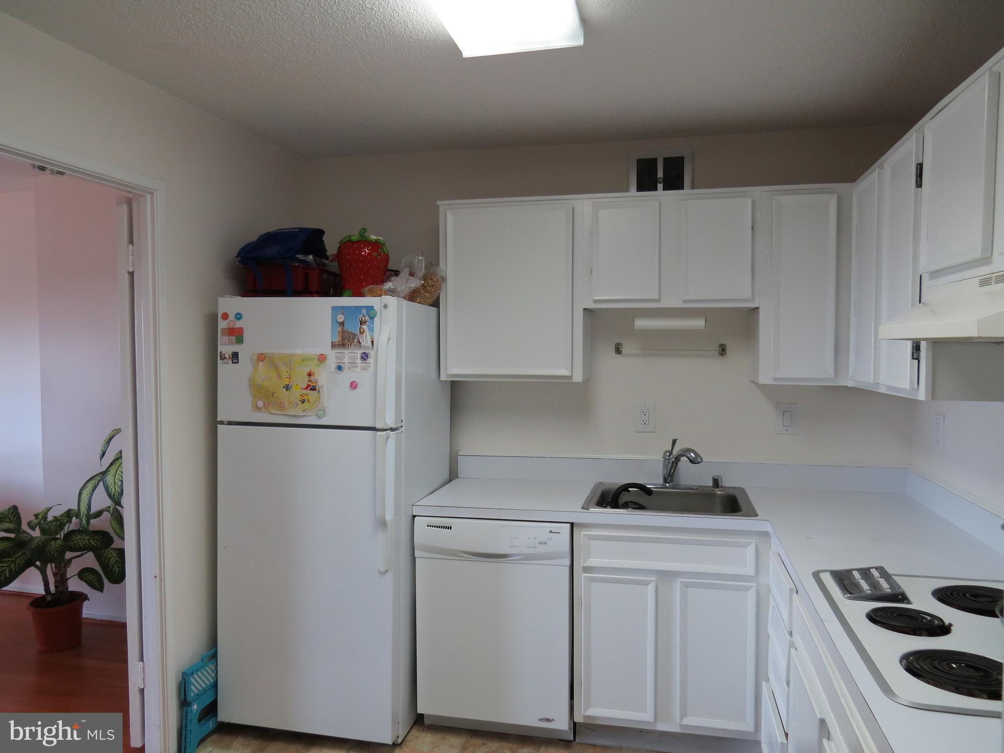 WATERGATE AT LANDMARK - Residential Lease