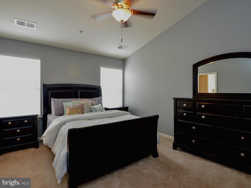 OAK TREE LANDING - Residential