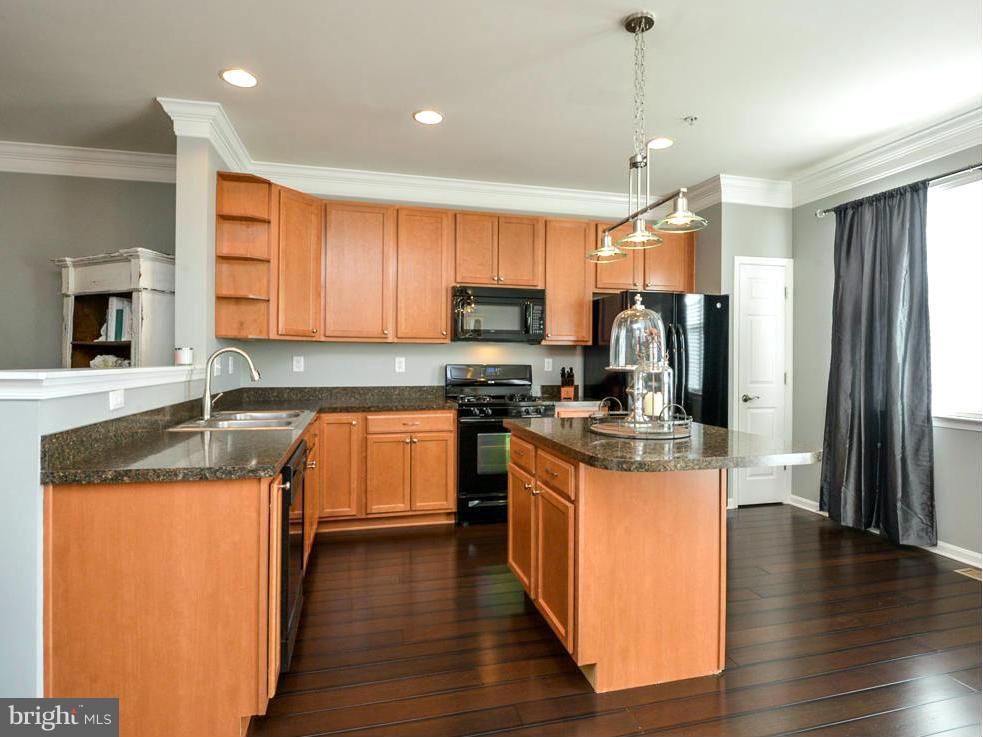 OAK TREE LANDING - Residential