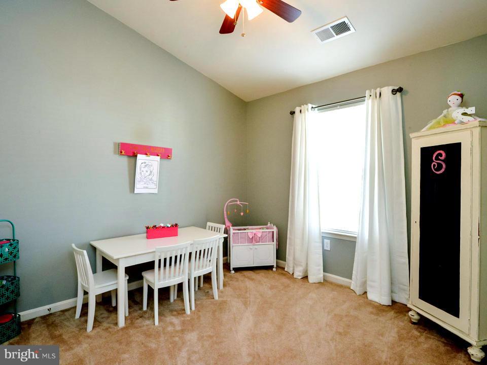 OAK TREE LANDING - Residential