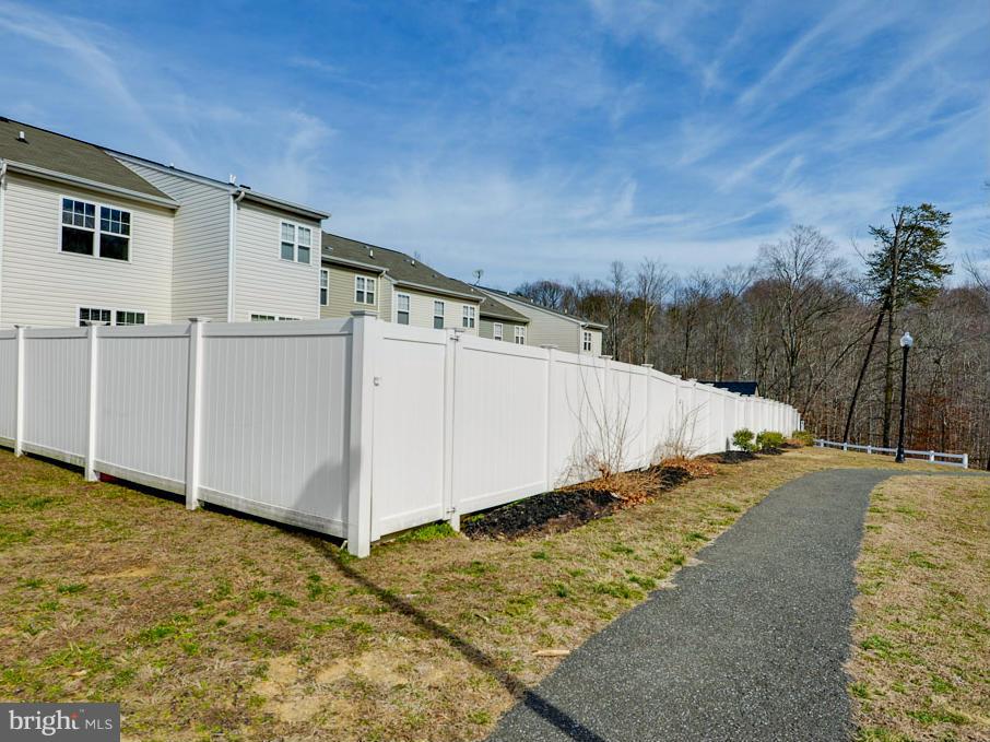 OAK TREE LANDING - Residential